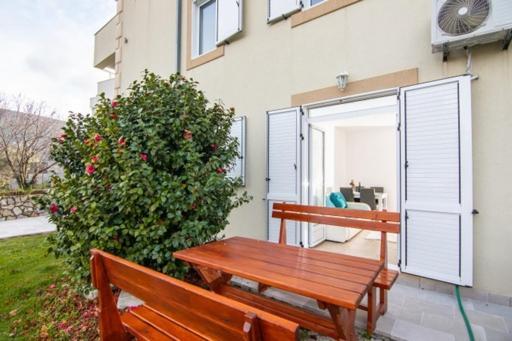 הרצג-נובי Apartments Savic מראה חיצוני תמונה